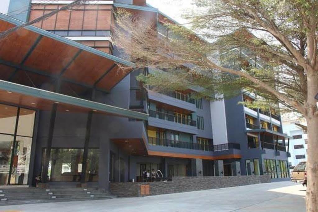 The Proud Exclusive Hotel-Sha Plus Nakhon Pathom Exterior photo